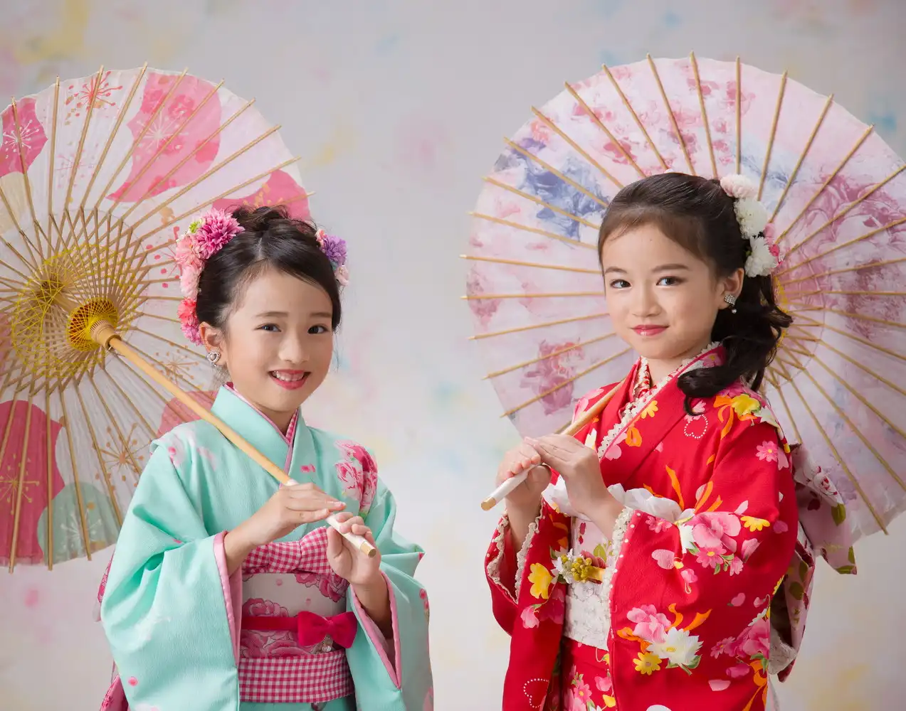 色鮮やかな着物の七五三ポートレート