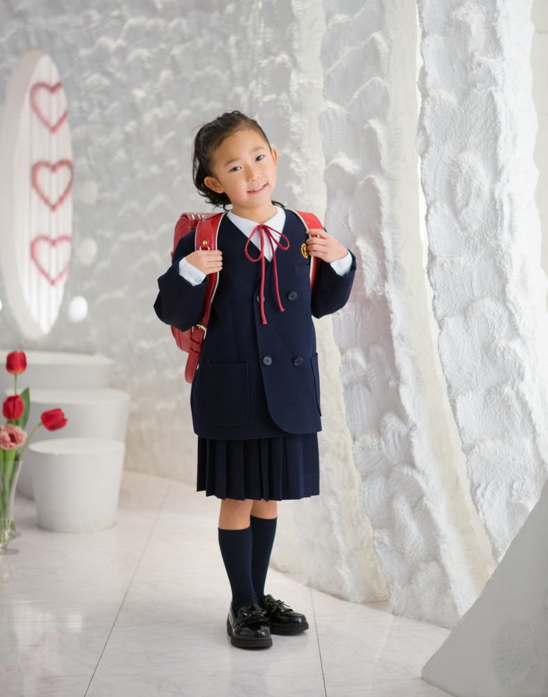 制服姿の入学記念写真