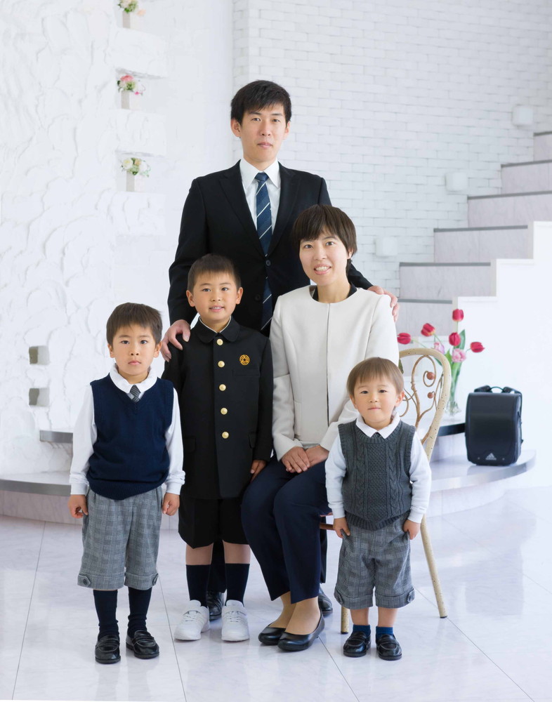 制服姿の入学記念写真